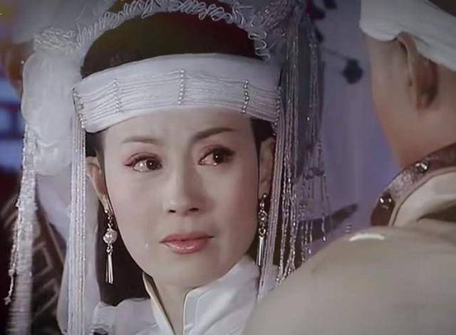 萧承煦|失婚女人邬倩倩:年老色衰去整容?膝下无子,抚养侄女抱团取暖