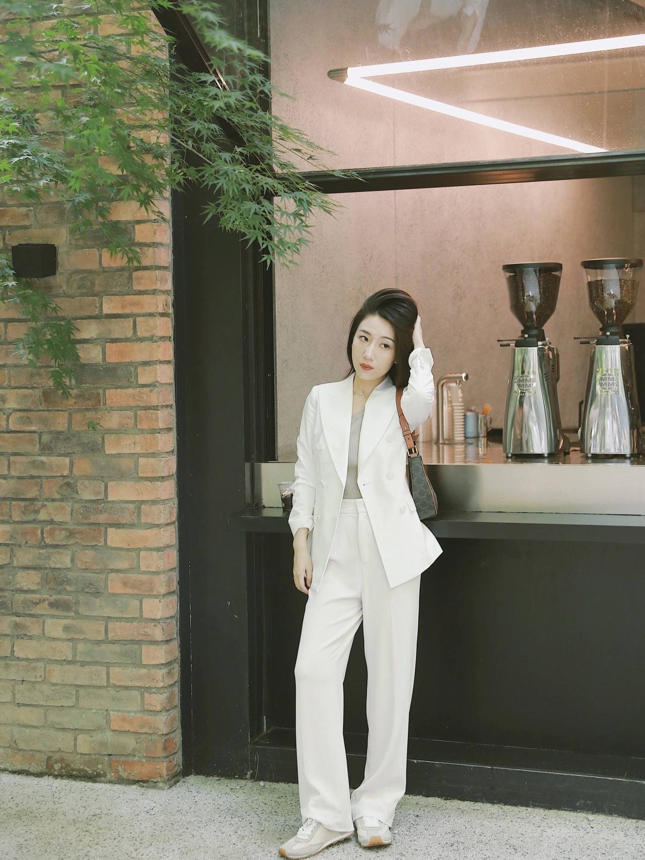 姐妹|职场穿搭丨西装休闲日常穿搭法则，小西这么穿很有正式感