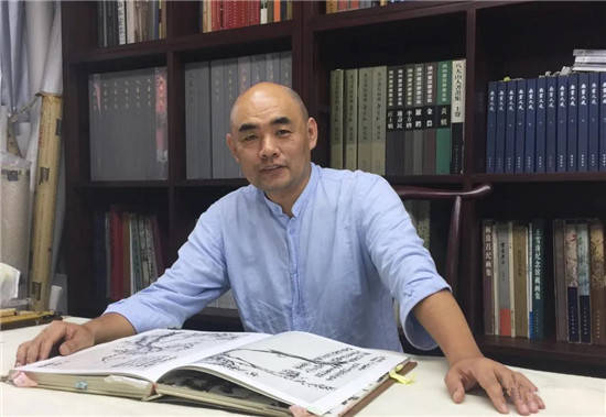 朱红亮朱红亮,教授 浙江经济职业技术学院文化艺术学院院长,全国机械