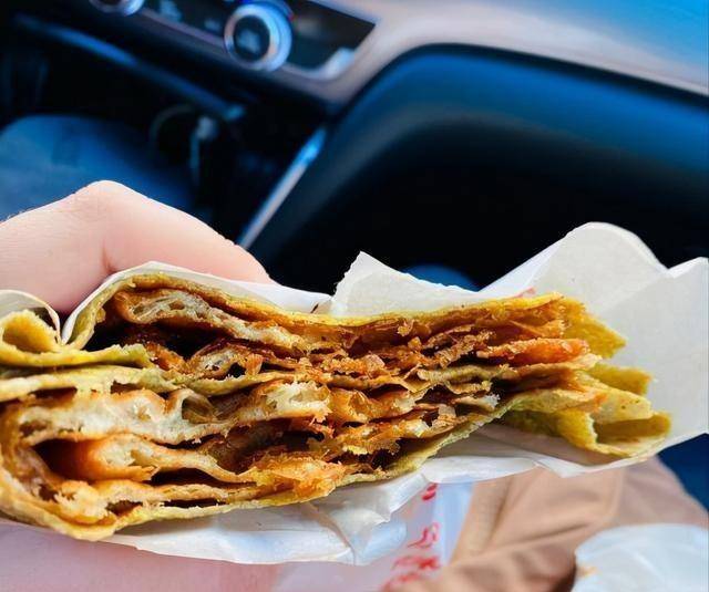 北角|天津连个店面都没有的路边摊，排队排到怀疑人生，客人却很失望