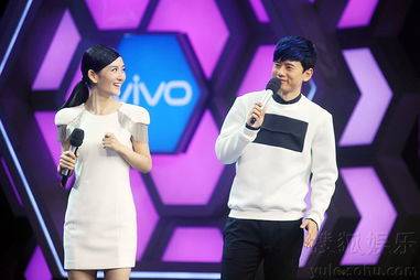 节目组|谢娜回归“快乐大本营”！与张杰高调秀恩爱！