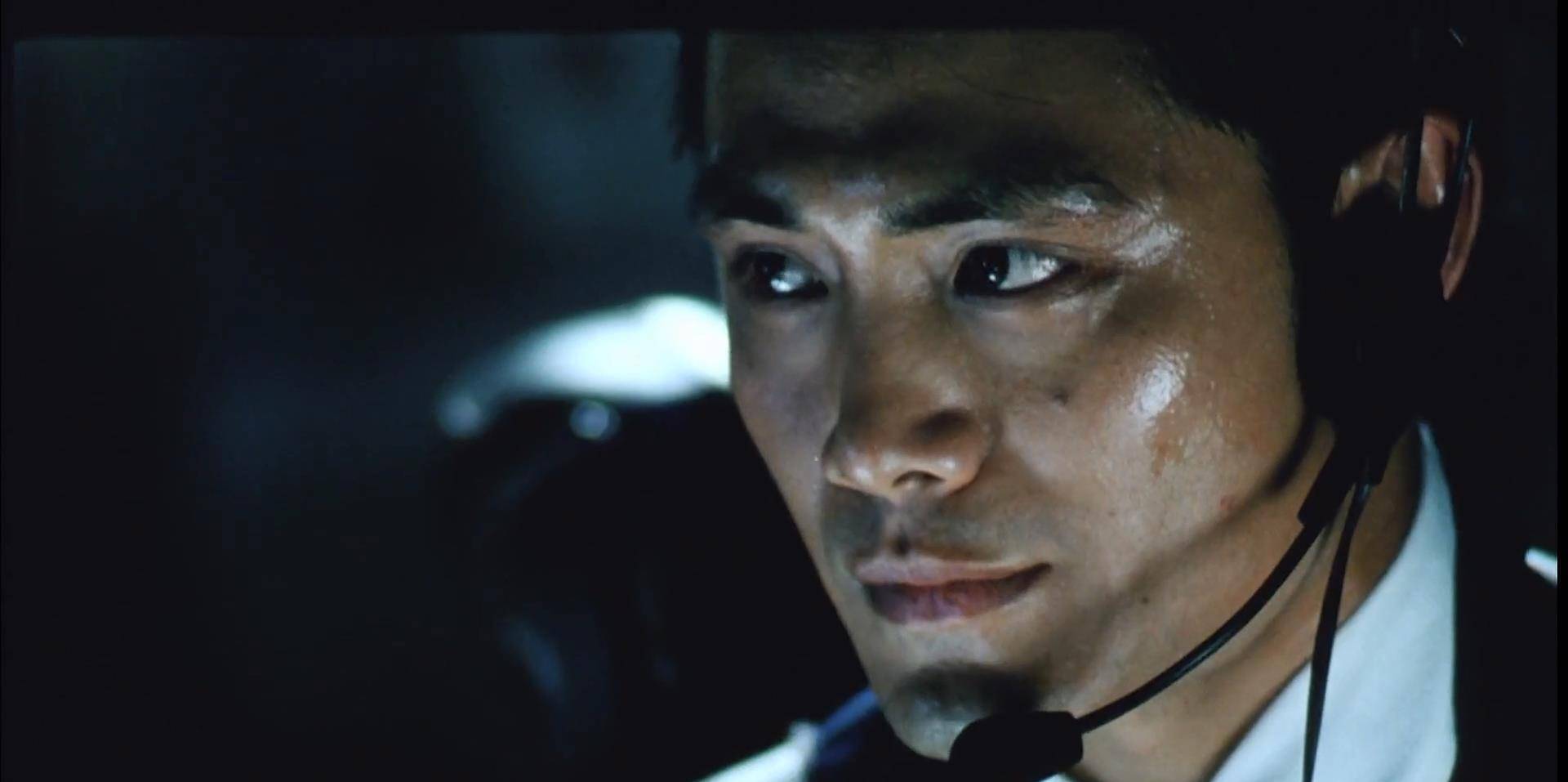 因为|上映2天票房有望破亿？朱一龙的新片打了太多人的“脸”