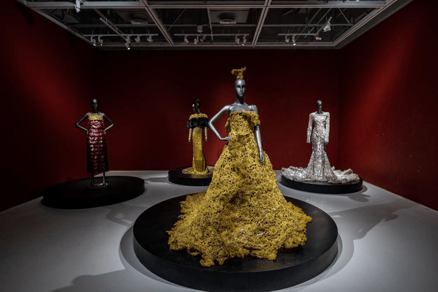 chi|武汉 K11 携手时尚芭莎，呈现艺术与时尚的对话与碰撞，探索“灰”的多重语言