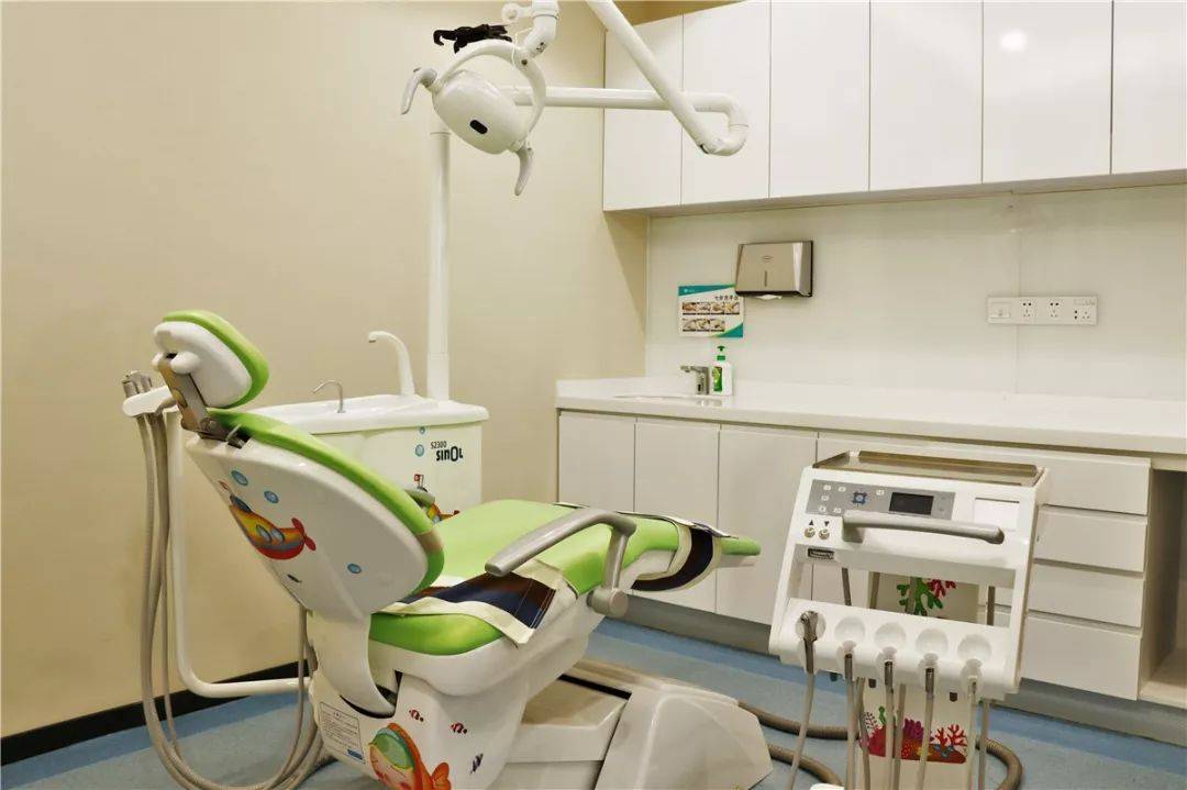 过程|贯彻舒适化治疗，儿童齿科候诊区环境升级
