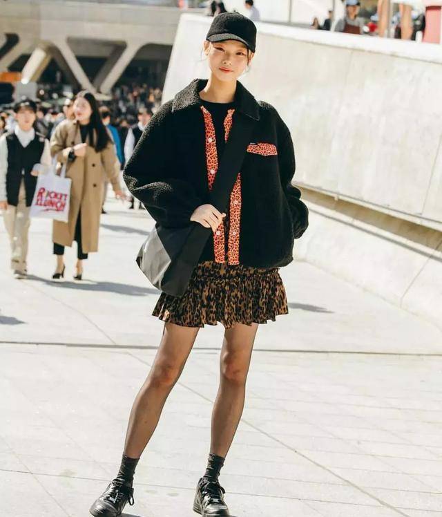 棉毛裤|冬天怎么穿“打底裤”才不土？记住这3点，保暖又显瘦~