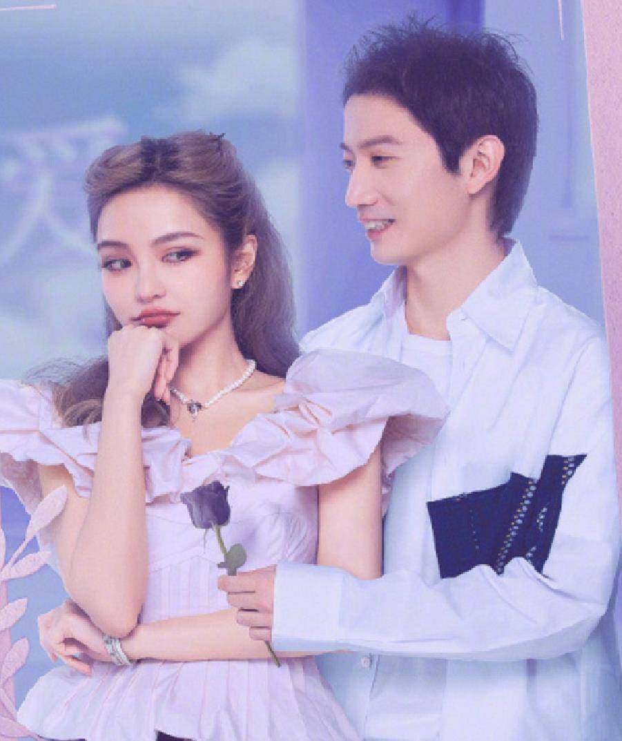 因为|周扬青和陈瑞丰相亲，首次约会就穿情侣装聊前任，两人身高很般配