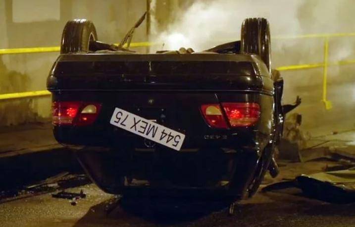 电影|电影中的梅根复制戴安娜死亡情景，粉丝怒称，不要利用戴安娜赚钱