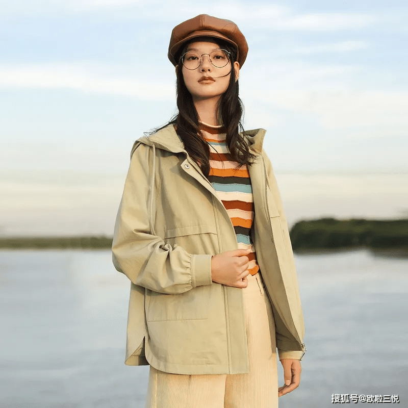 中性|悦穿搭：买风衣多选这5种颜色，好穿好搭不过时