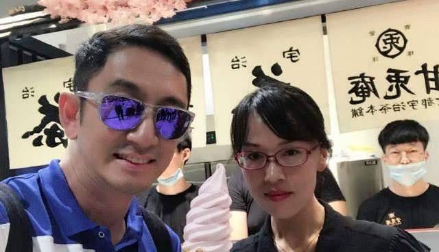 《半路父子》收艾晓琪官李昊臻绅士写真展型