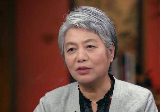 心理学家李玫瑾娃开始顶嘴时父母多说这3句话比打骂更有用