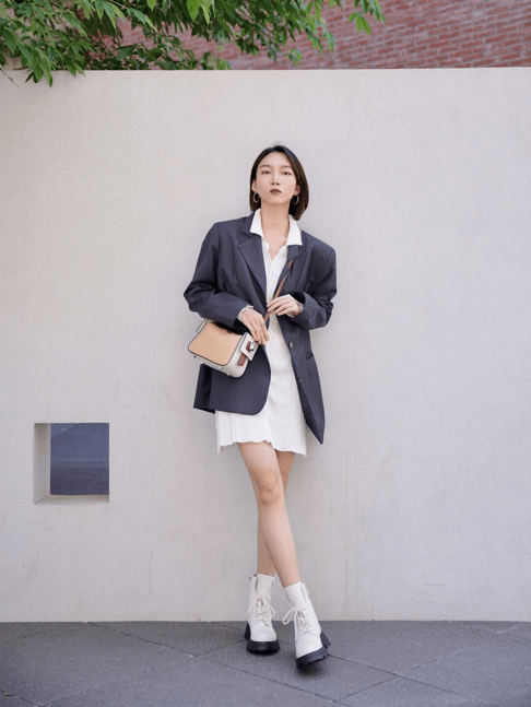 显得|入秋后不要瞎打扮，试试这几款穿搭，显瘦又气质，换季照样美美哒