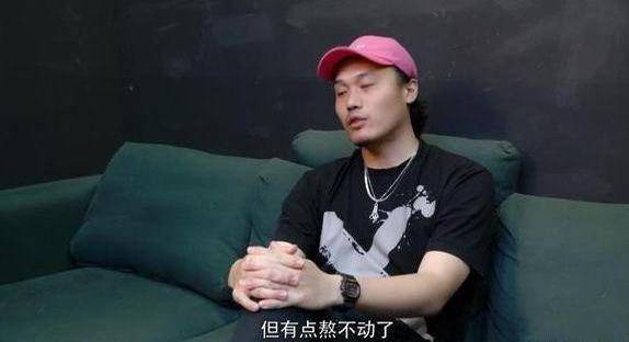 哈欠|《街舞4》变“这就是熬夜”，张艺兴累倒在后台，王一博哈欠连天