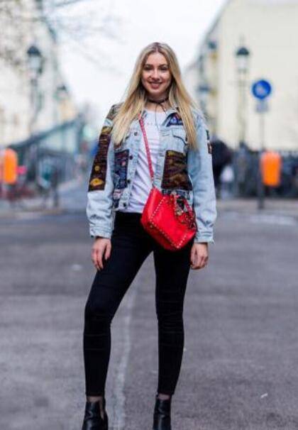 皮毛|羊羔毛外套皮毛一体的设计,内衬的毛毛都是有一定卷度