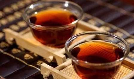 时间|晨起的这三个行为，可能比喝酒更伤肝，却依然有多数男性明知故犯