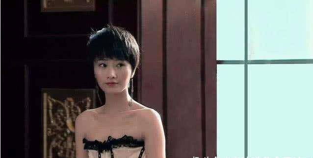 肖涵|有种“整容”叫十年后的慕容云朵，戴上眼镜那一刻，是心动啊