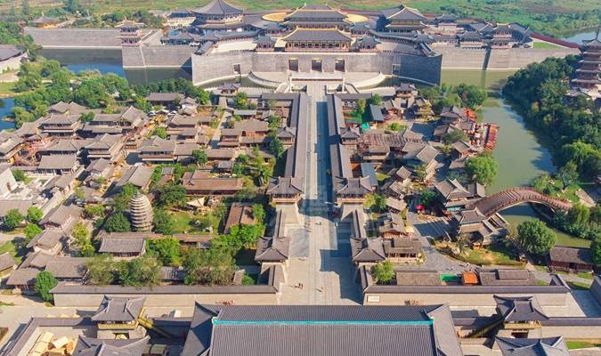 这座2800年古城，被汉江一分为二，地处湖北却说着“河南话”