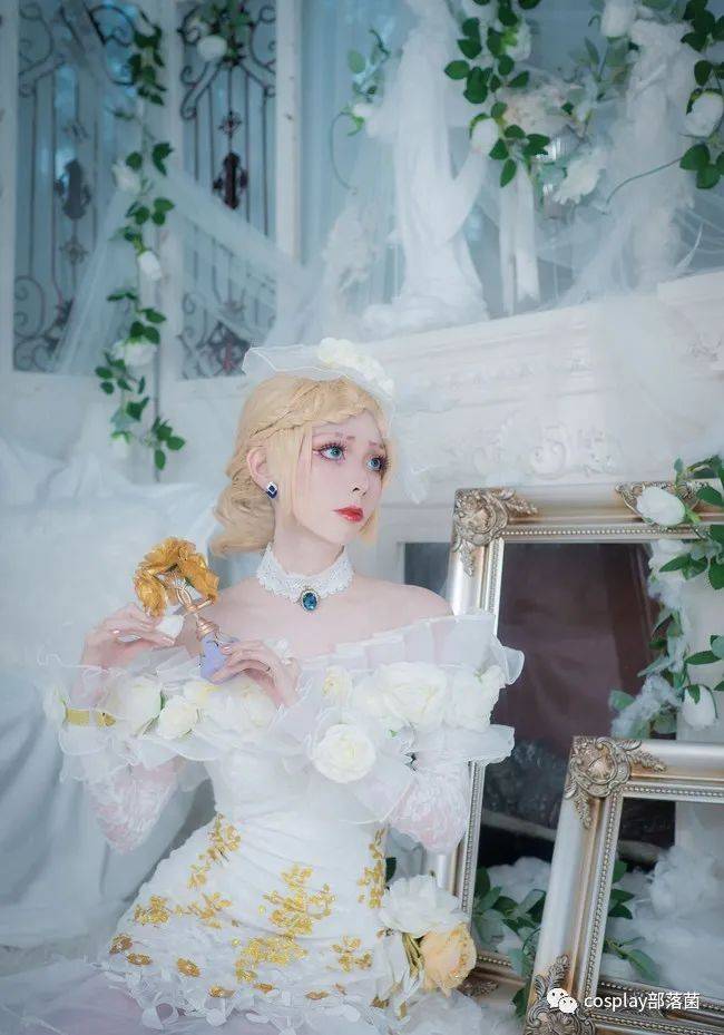 cos第五人格调香师今夜不再