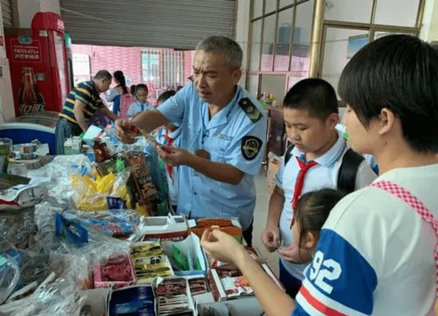 因为|教育部传来消息，中小学将关停小卖部，学生的“快乐”消失了