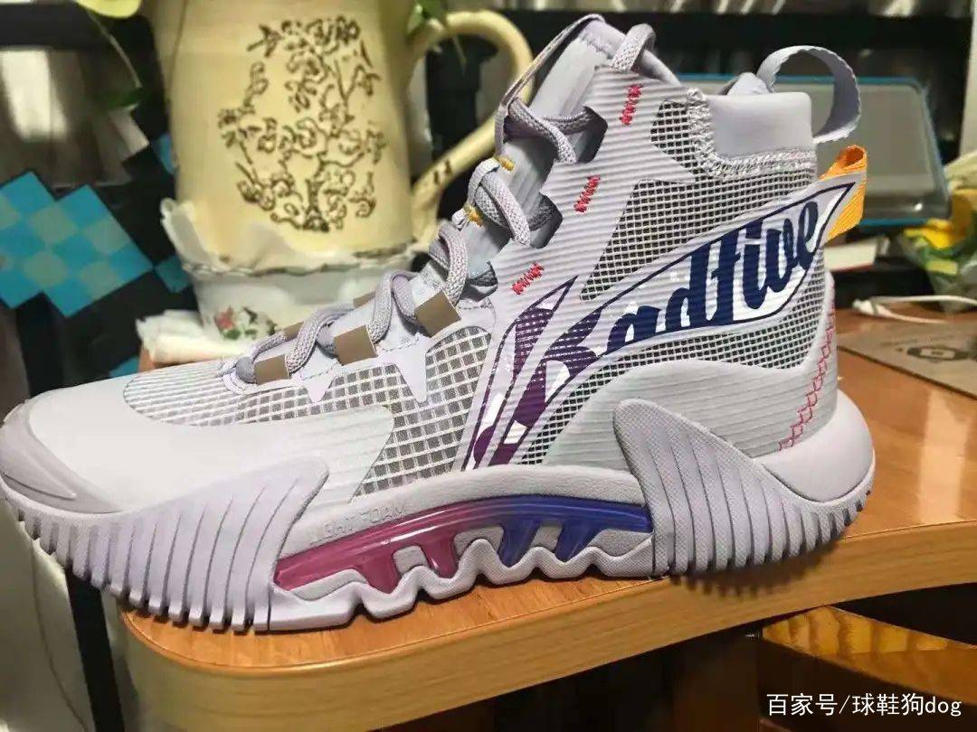 产品 一周球鞋汇总！范乔丹上脚闪击8 安踏黑科技跑鞋曝光 耐克新品多