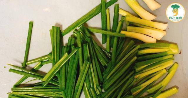 步骤|开始上班了，这份早餐面真省心，十分钟上桌，爽滑劲道，葱香解馋