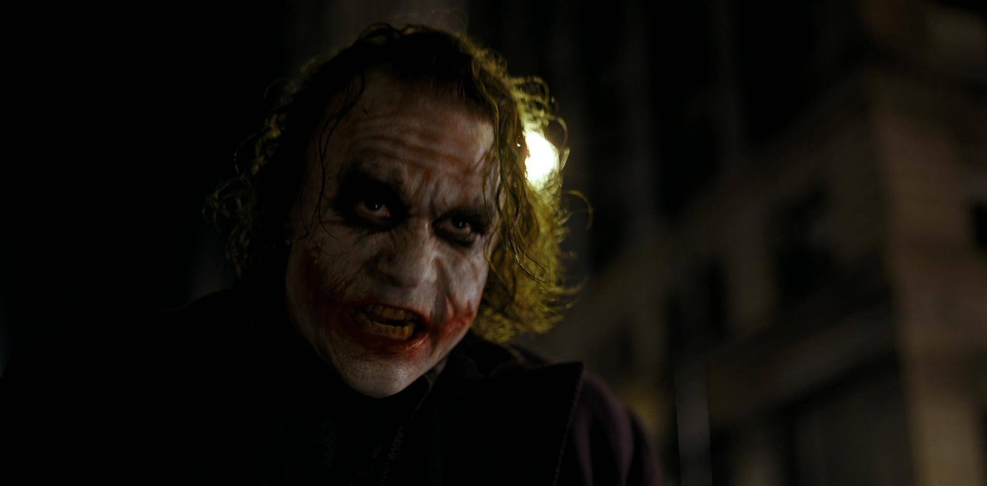 计划|希斯·莱杰为何被封神,深度解读《黑暗骑士》中的小丑