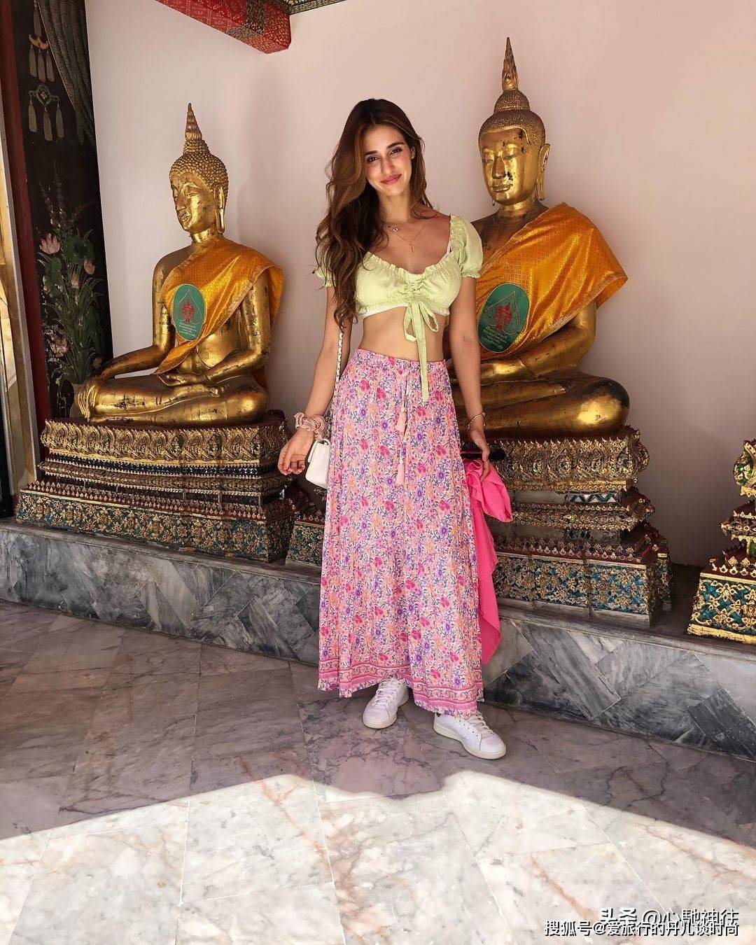蓝色 印度美女明星：帕塔尼小姐姐的时尚穿搭，与生俱来的气质 美爆了