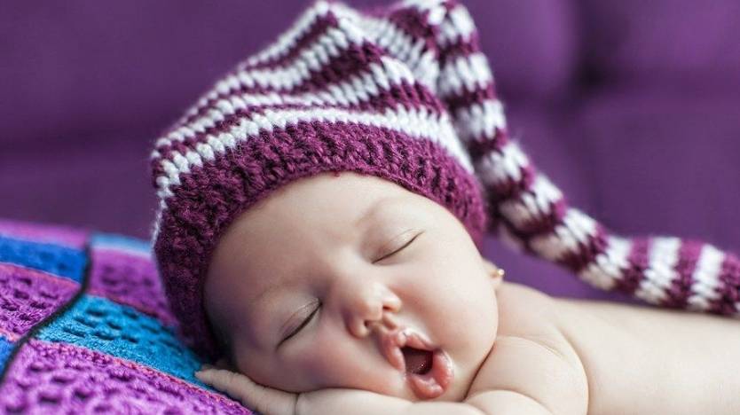 宝宝几个月开始出声 2d737a04dcd1473c9f62307ee4d5e23b.jpeg