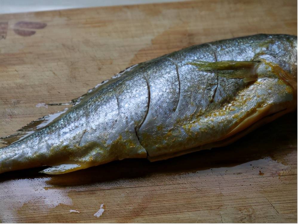 方法|大黄鱼送进烤箱很美味,外酥里嫩,家人都爱吃