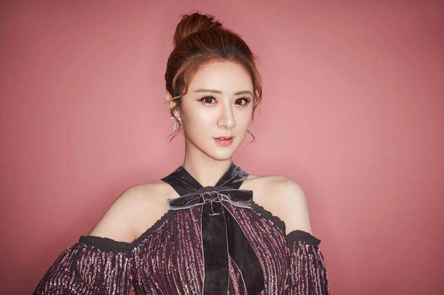 原创薇娅再次获奖身为带货女王的她一直努力做公益帮农民脱贫致富
