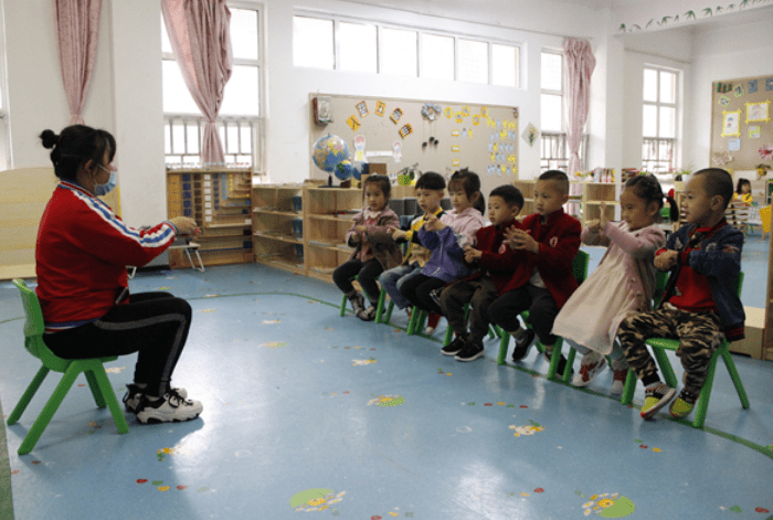 关系|幼儿园常见的“潜规则”，老师不说，但家长知道越早对孩子越好