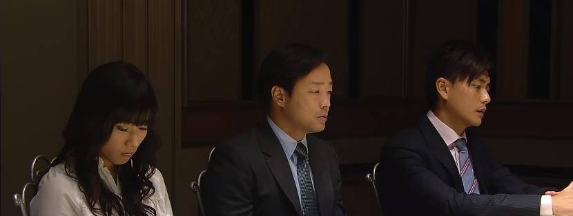 石泰川:没越界,自然也没有人性回归的过程,他是灰色人物的异类