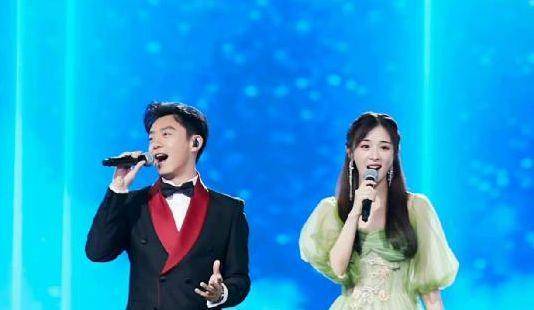 盛装 中秋晚会10位女星盛装出席，感觉李宇春又截胡了