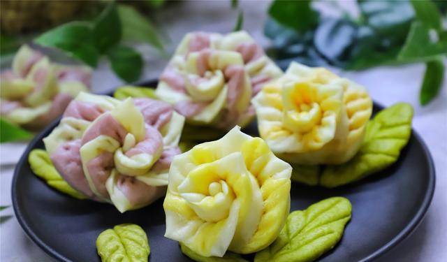 做法|孩子不爱吃早餐，试试新做法，松软好吃又好看，一出锅就吃2个