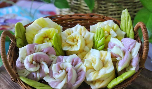 做法|孩子不爱吃早餐，试试新做法，松软好吃又好看，一出锅就吃2个