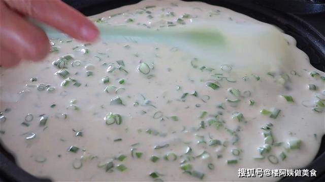 葱花|简单的早餐饼做法，省时省力，吃起来柔软又筋道，营养又健康