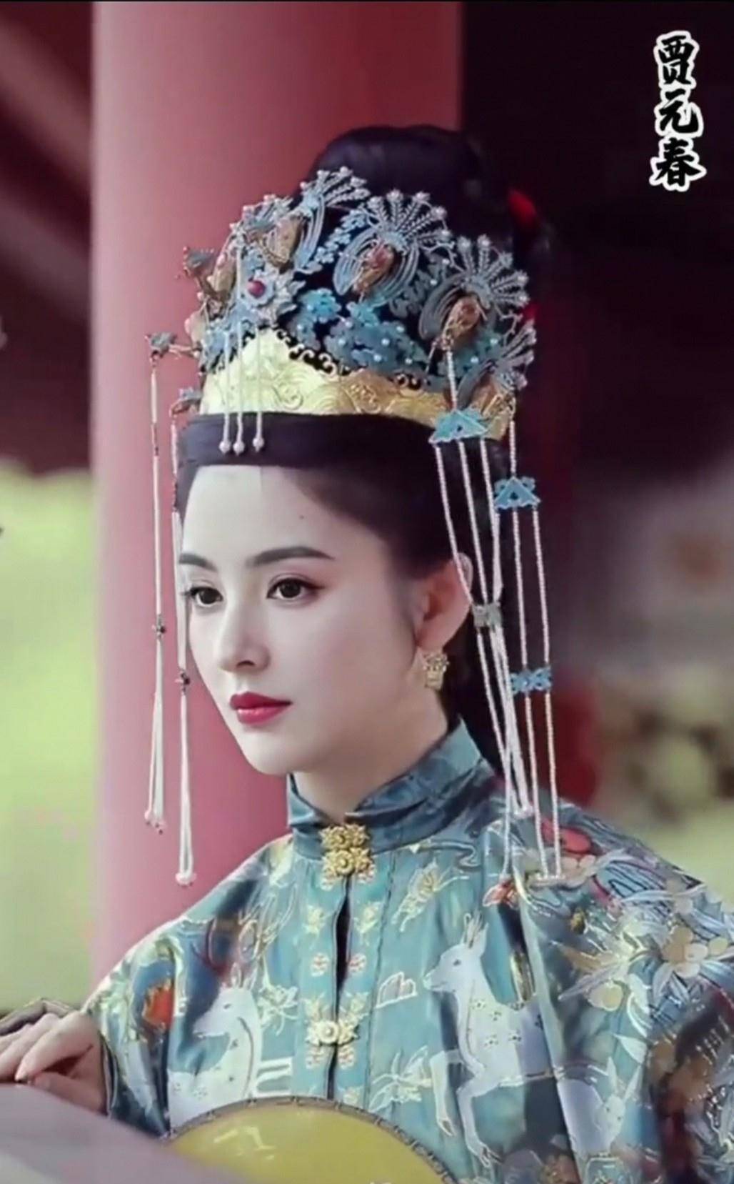 文化 郭富城阖家共度中秋，与方媛手提花灯秀恩爱，俩女儿穿旗袍太呆萌