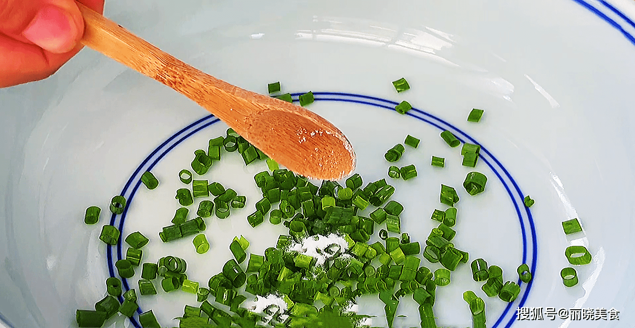 葱花|早餐不用买,简单一做2天不起早,比油条包子还香,孩子点名要吃