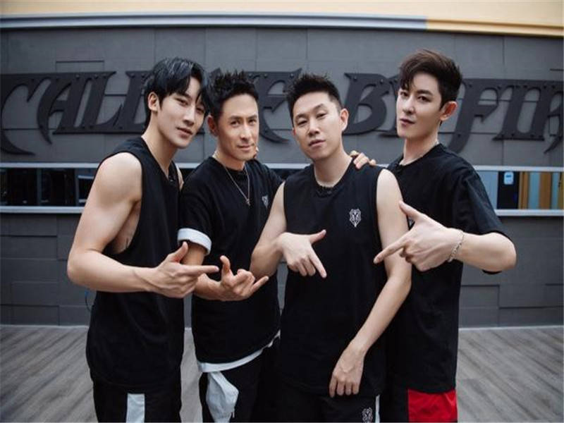 张晋|《披荆斩棘的哥哥》三公：他曾被骂得一塌糊涂，现在却成最大赢家