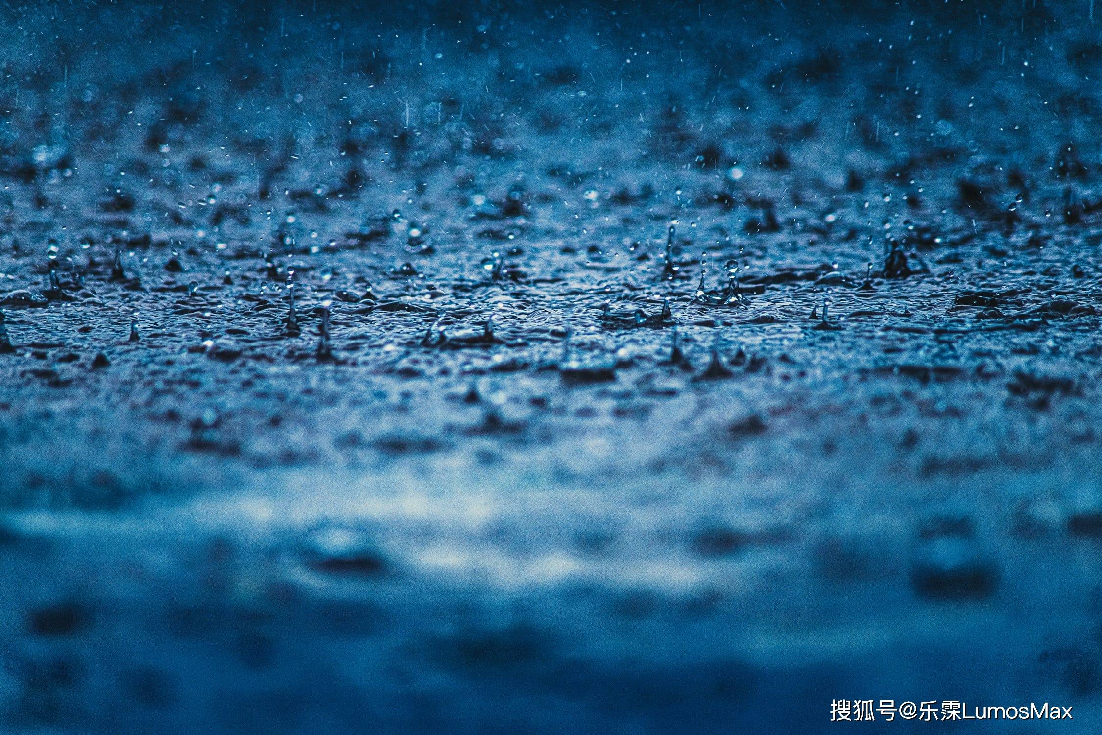 天气连绵阴雨天又来了！淋湿了头发你会洗吗？洗错小心掉头发！