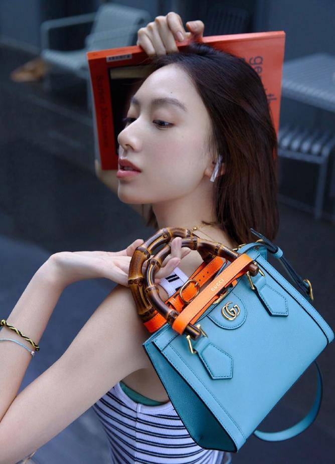 Gucci全新Gucci Diana竹节手袋~灰常值得收藏的手袋