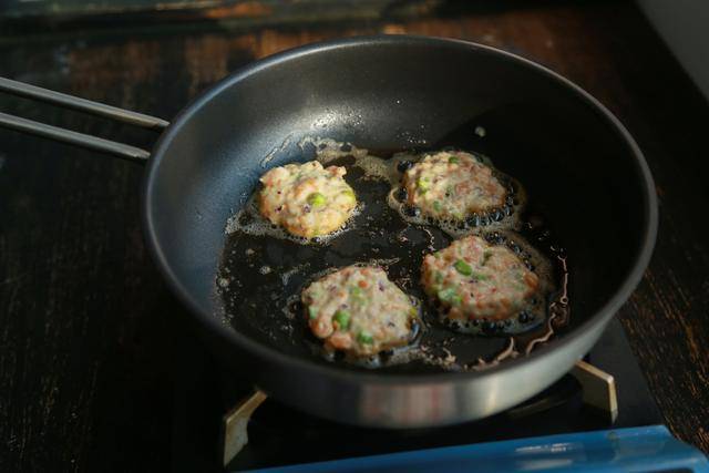 加入适量|早餐吃此物，孩子不赖床了，营养丰富，做法简单，好吃到停不下来