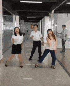 搞笑GIF:城市套路深，農村路更滑這是有依據的 搞笑整蠱 第15张