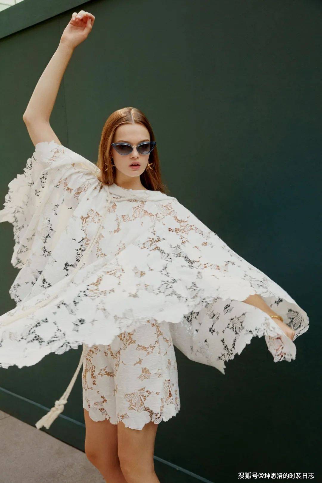 Soo Oscar de la Renta 2022春夏 把春天穿在身上