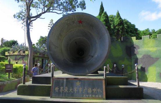 世界上一吹响很久的喇叭，重达3000斤，当地人直言：可了不得