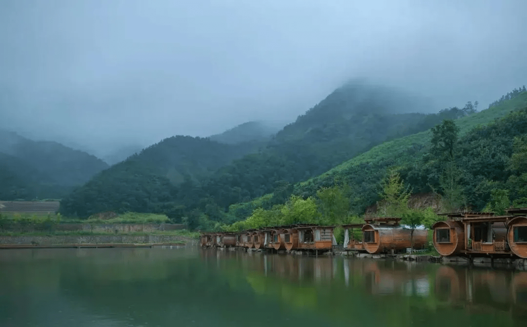 胜景|雨季的济南有多美？这几处雨中撩人胜景恰似“烟雨江南”！