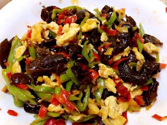 腐竹木耳凉拌的做法家常 bbf9f415aa2849838d04a16eae995e7f.jpeg