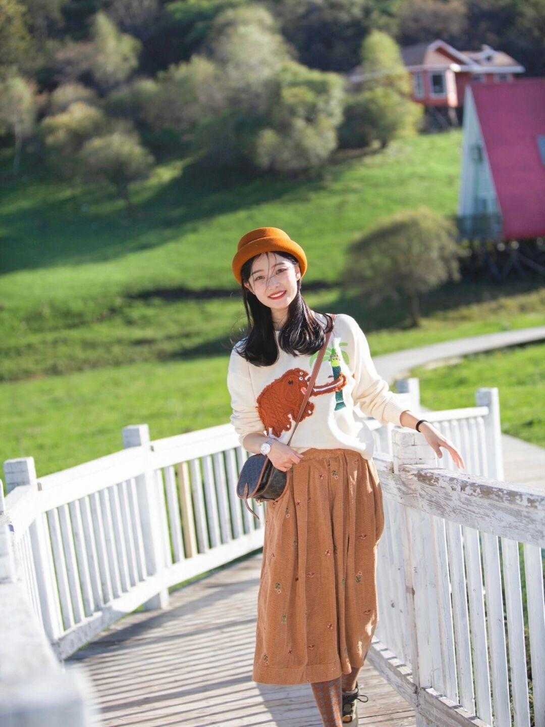 大地 秋天穿搭没头绪？试试这些高级时髦的大地色穿搭，百搭又洋气