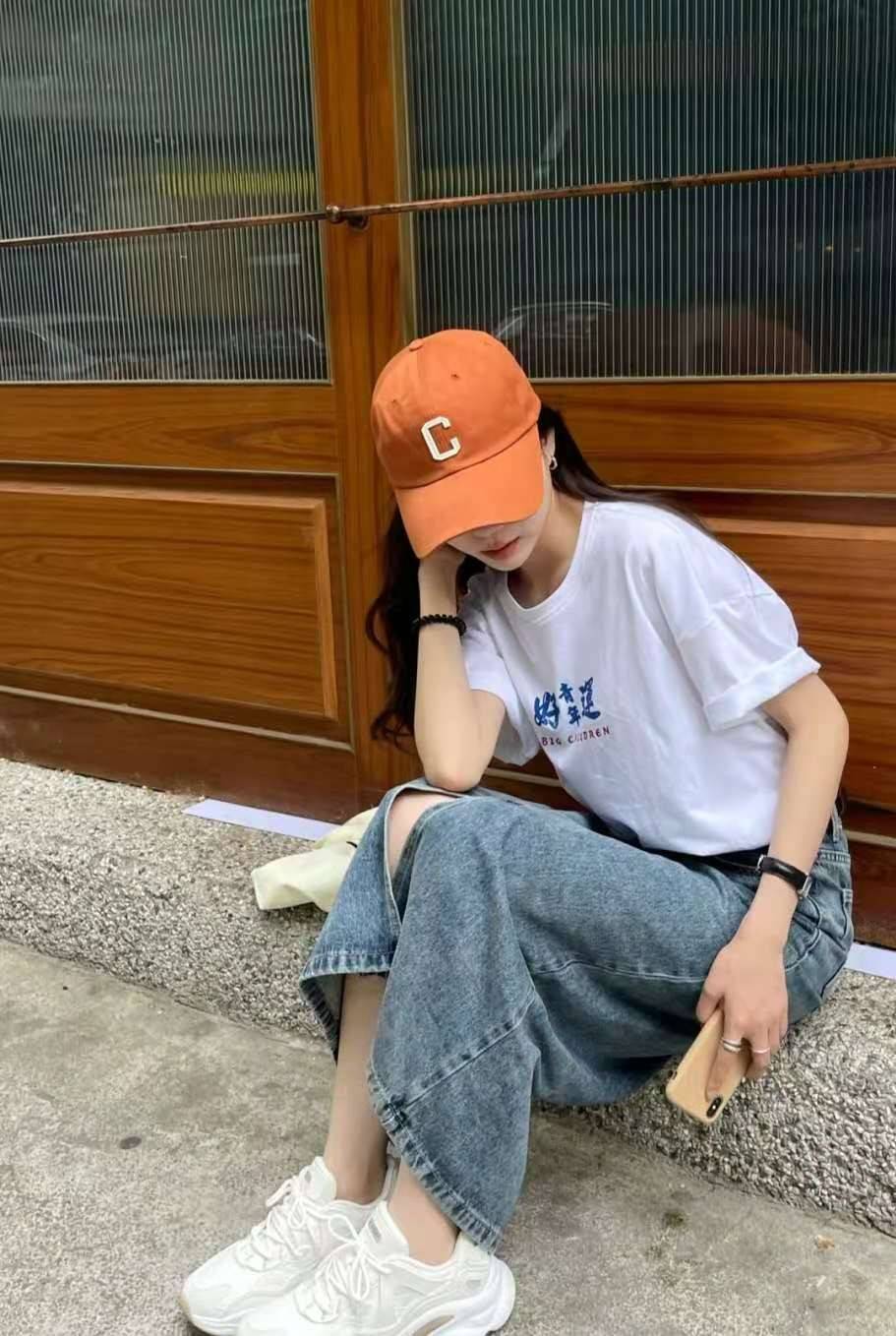 高跟鞋 秋节推荐：半身裙配4款鞋子，小姐姐穿上后，拉升腿型显瘦又显高