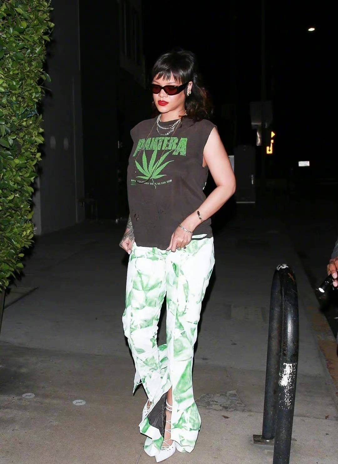 吉克做人群中最耀眼的那抹黑！比白皮高级比黄皮健美，没颜值hold不住