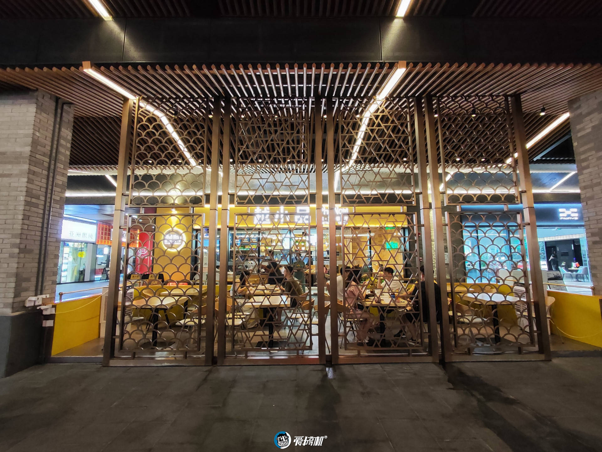 nit|小米Civi评测：我差点就恋爱了